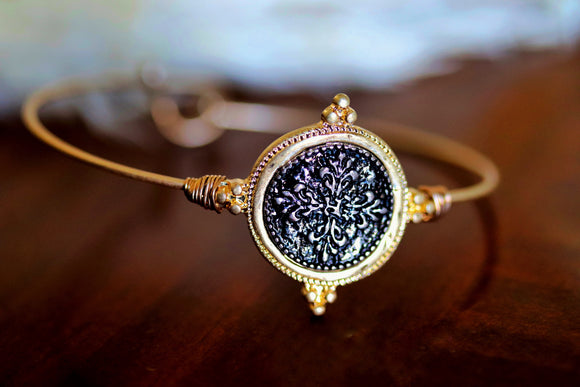 Black and Gold Medallion Bracelet